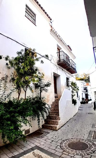 Posada Puente Romano Sedella Exteriér fotografie