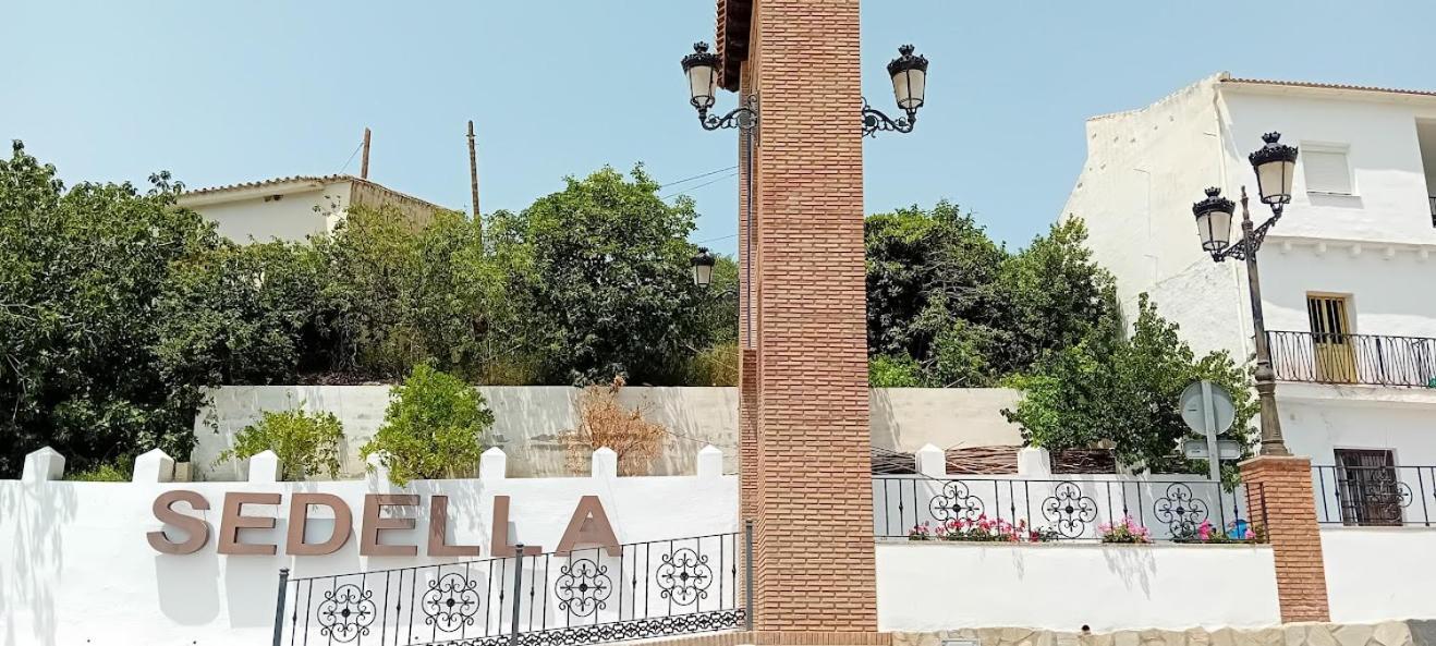 Posada Puente Romano Sedella Exteriér fotografie